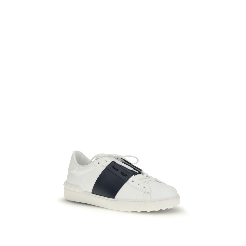 Valentino Garavani Black Calf Leather Bos Taurus Low Top Sneakers Valentino Garavani