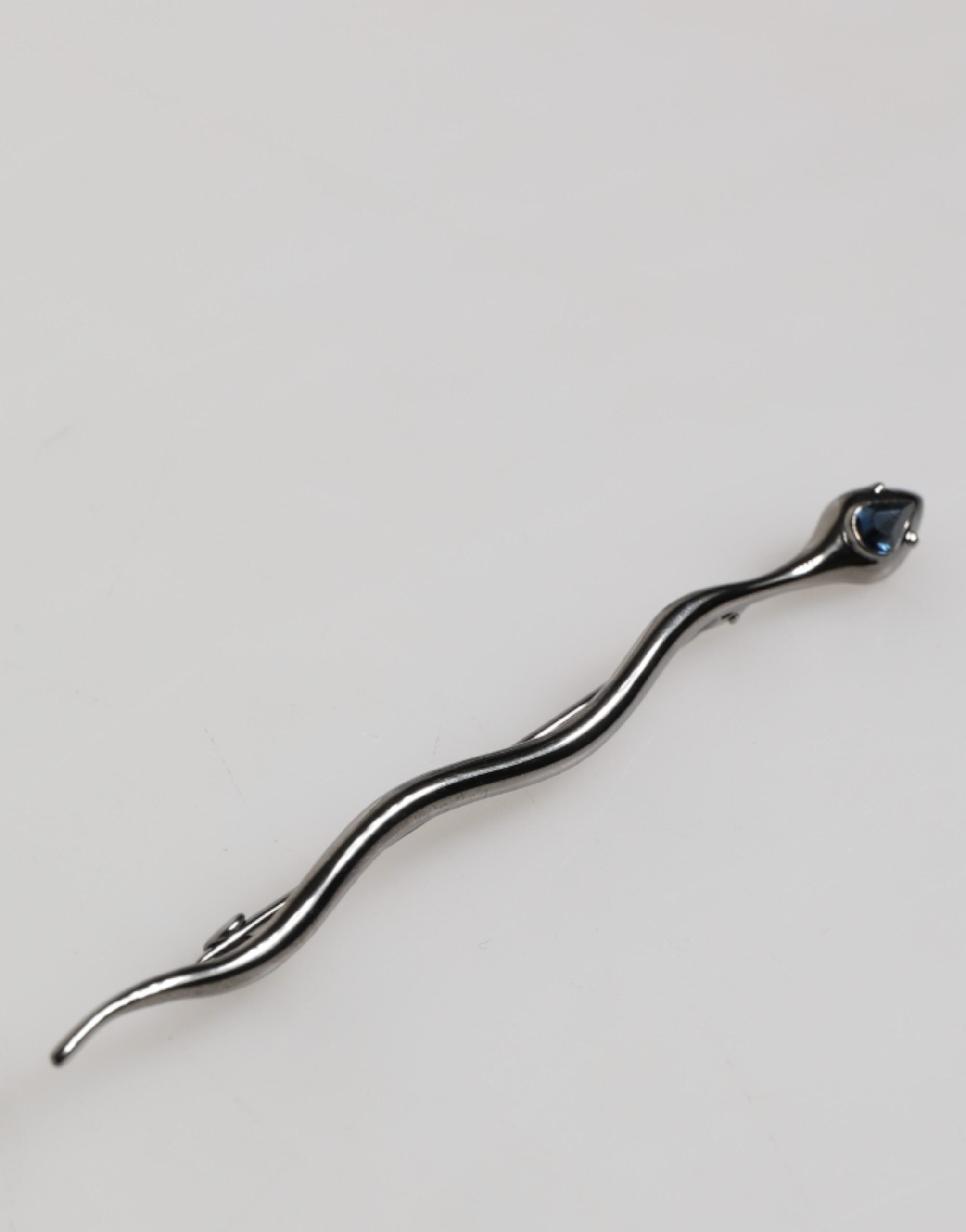 Dolce & Gabbana Black Brass Crystal Spilla Serpente Mens Brooch Pin Dolce & Gabbana