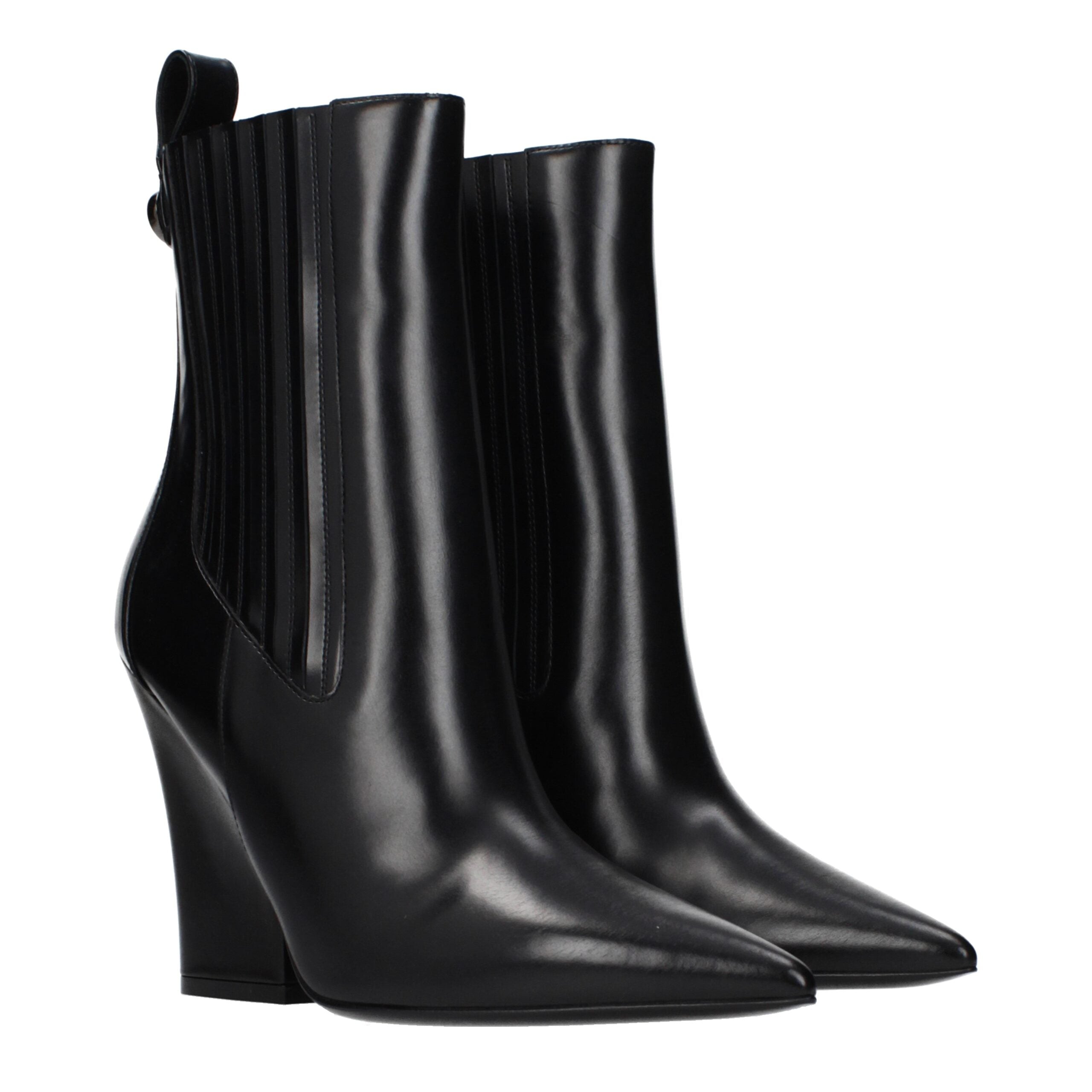 Valentino Garavani Black Leather Ankle Boots Valentino Garavani